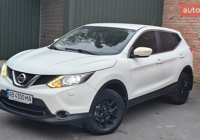 Білий Ніссан Кашкай, об'ємом двигуна 1.2 л та пробігом 191 тис. км за 11999 $, фото 3 на Automoto.ua