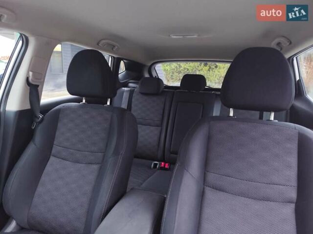 Белый Ниссан Кашкай, объемом двигателя 1.5 л и пробегом 190 тыс. км за 13990 $, фото 33 на Automoto.ua