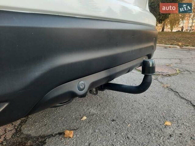 Белый Ниссан Кашкай, объемом двигателя 1.5 л и пробегом 171 тыс. км за 14800 $, фото 93 на Automoto.ua