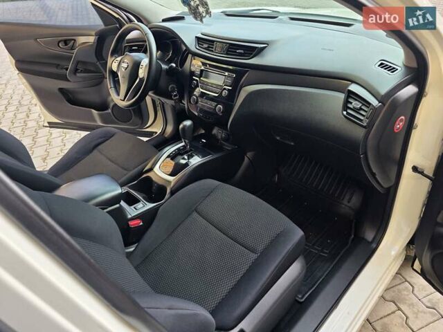 Ниссан Кашкай 2014 в Хмельницком на Automoto.ua Белый Ниссан Кашкай, объемом двигателя 2 л и пробегом 230 тыс. км за 11777 $, фото 39 на Automoto.ua