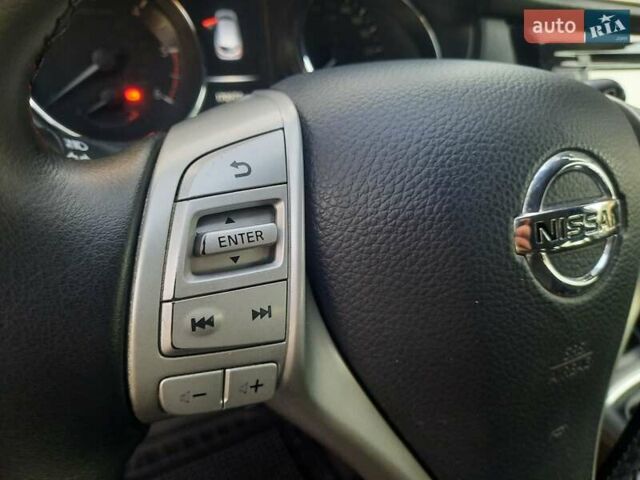 Белый Ниссан Кашкай, объемом двигателя 1.5 л и пробегом 171 тыс. км за 14800 $, фото 54 на Automoto.ua