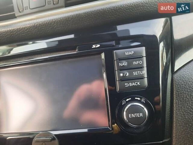 Белый Ниссан Кашкай, объемом двигателя 1.5 л и пробегом 171 тыс. км за 14800 $, фото 63 на Automoto.ua