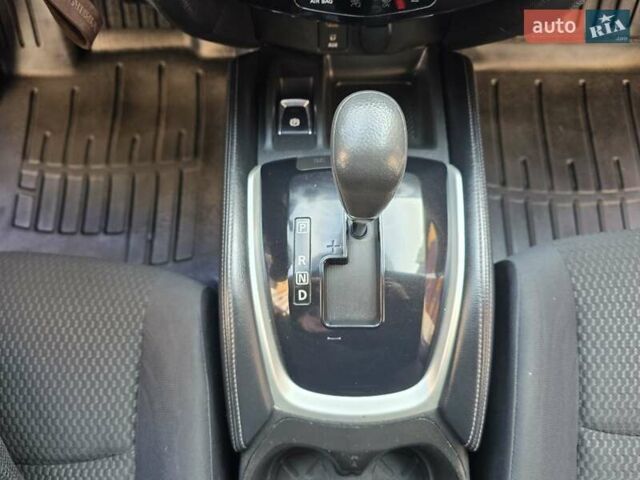 Ниссан Кашкай 2014 в Хмельницком на Automoto.ua Белый Ниссан Кашкай, объемом двигателя 2 л и пробегом 230 тыс. км за 11777 $, фото 43 на Automoto.ua