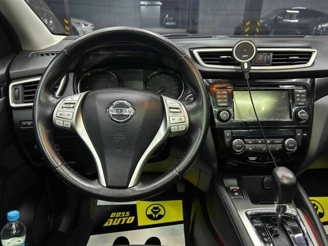 Белый Ниссан Кашкай, объемом двигателя 1.6 л и пробегом 220 тыс. км за 15000 $, фото 15 на Automoto.ua