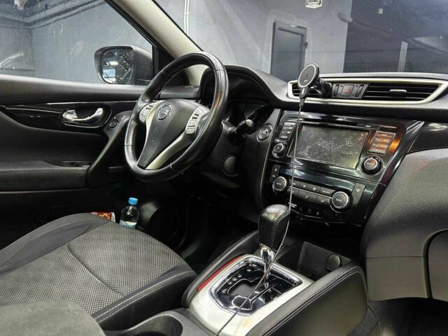 Белый Ниссан Кашкай, объемом двигателя 1.6 л и пробегом 220 тыс. км за 15000 $, фото 22 на Automoto.ua