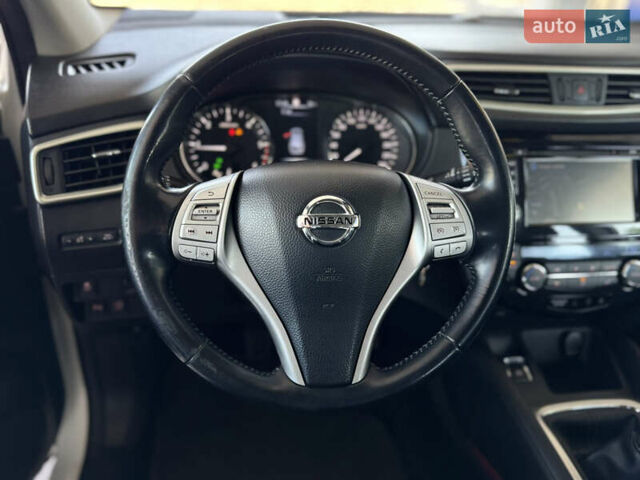 Белый Ниссан Кашкай, объемом двигателя 1.46 л и пробегом 240 тыс. км за 14299 $, фото 9 на Automoto.ua