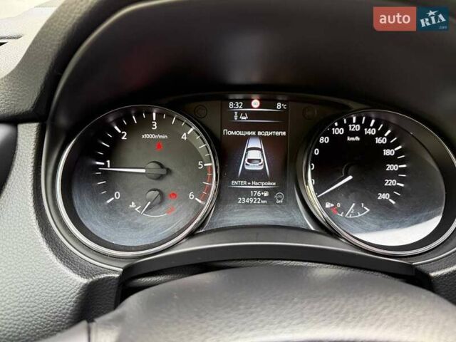 Білий Ніссан Кашкай, об'ємом двигуна 1.46 л та пробігом 234 тис. км за 14000 $, фото 9 на Automoto.ua