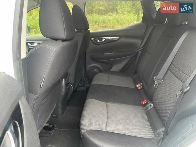 Белый Ниссан Кашкай, объемом двигателя 1.5 л и пробегом 244 тыс. км за 14900 $, фото 28 на Automoto.ua