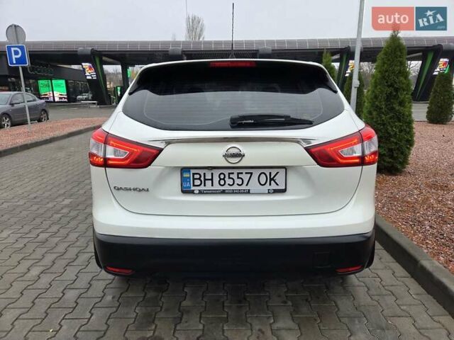 Білий Ніссан Кашкай, об'ємом двигуна 1.6 л та пробігом 174 тис. км за 13400 $, фото 7 на Automoto.ua
