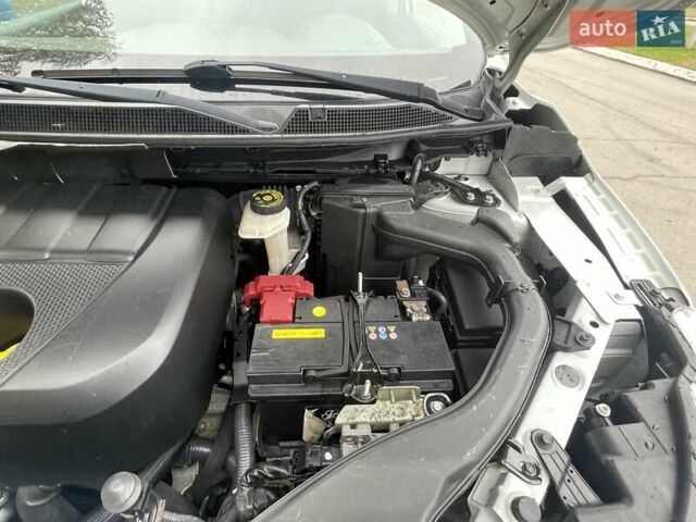 Белый Ниссан Кашкай, объемом двигателя 1.5 л и пробегом 244 тыс. км за 14900 $, фото 38 на Automoto.ua