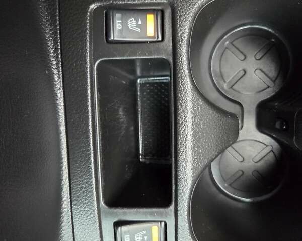 Білий Ніссан Кашкай, об'ємом двигуна 1.6 л та пробігом 174 тис. км за 13400 $, фото 21 на Automoto.ua