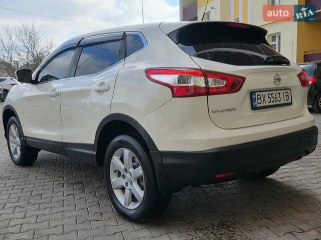 Ниссан Кашкай 2014 в Хмельницком на Automoto.ua Белый Ниссан Кашкай, объемом двигателя 2 л и пробегом 230 тыс. км за 11777 $, фото 2 на Automoto.ua