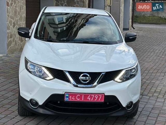 Белый Ниссан Кашкай, объемом двигателя 1.5 л и пробегом 292 тыс. км за 13899 $, фото 1 на Automoto.ua