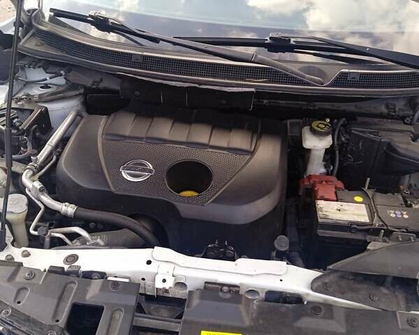 Белый Ниссан Кашкай, объемом двигателя 1.5 л и пробегом 240 тыс. км за 15000 $, фото 9 на Automoto.ua