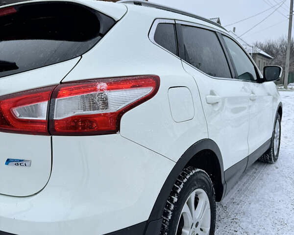 Белый Ниссан Кашкай, объемом двигателя 1.5 л и пробегом 175 тыс. км за 14999 $, фото 22 на Automoto.ua