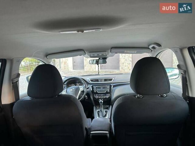 Белый Ниссан Кашкай, объемом двигателя 1.5 л и пробегом 292 тыс. км за 13899 $, фото 55 на Automoto.ua