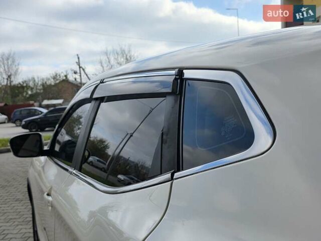 Ниссан Кашкай 2014 в Хмельницком на Automoto.ua Белый Ниссан Кашкай, объемом двигателя 2 л и пробегом 230 тыс. км за 11777 $, фото 22 на Automoto.ua