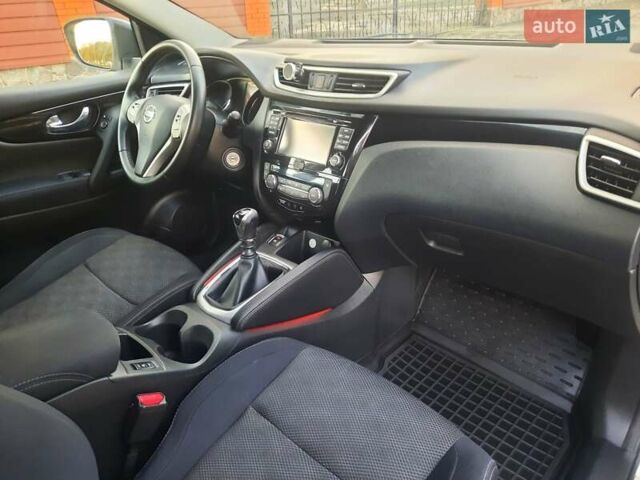 Белый Ниссан Кашкай, объемом двигателя 1.5 л и пробегом 171 тыс. км за 14800 $, фото 114 на Automoto.ua