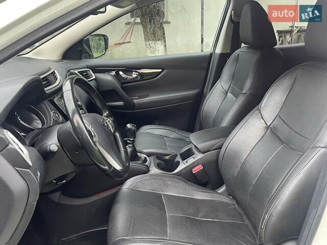 Білий Ніссан Кашкай, об'ємом двигуна 1.5 л та пробігом 220 тис. км за 16100 $, фото 14 на Automoto.ua