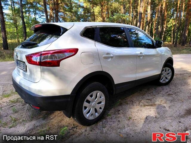 Білий Ніссан Кашкай, об'ємом двигуна 1.2 л та пробігом 124 тис. км за 13000 $, фото 7 на Automoto.ua