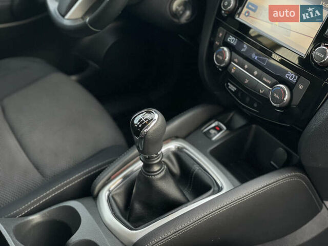Білий Ніссан Кашкай, об'ємом двигуна 1.6 л та пробігом 238 тис. км за 13200 $, фото 7 на Automoto.ua