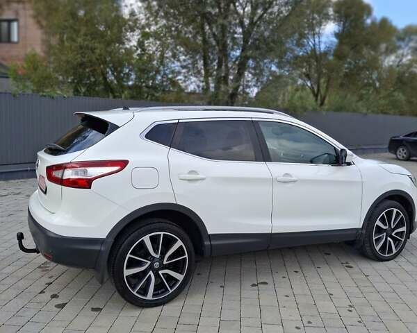 Білий Ніссан Кашкай, об'ємом двигуна 1.6 л та пробігом 211 тис. км за 14200 $, фото 3 на Automoto.ua