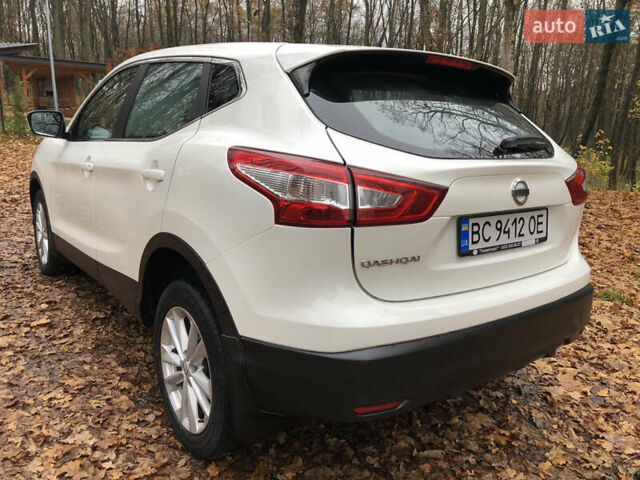 Білий Ніссан Кашкай, об'ємом двигуна 1.2 л та пробігом 138 тис. км за 12400 $, фото 21 на Automoto.ua