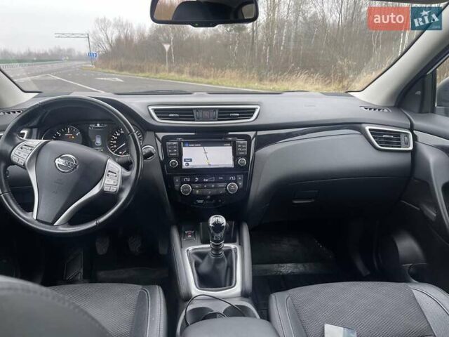 Белый Ниссан Кашкай, объемом двигателя 1.5 л и пробегом 190 тыс. км за 15999 $, фото 28 на Automoto.ua