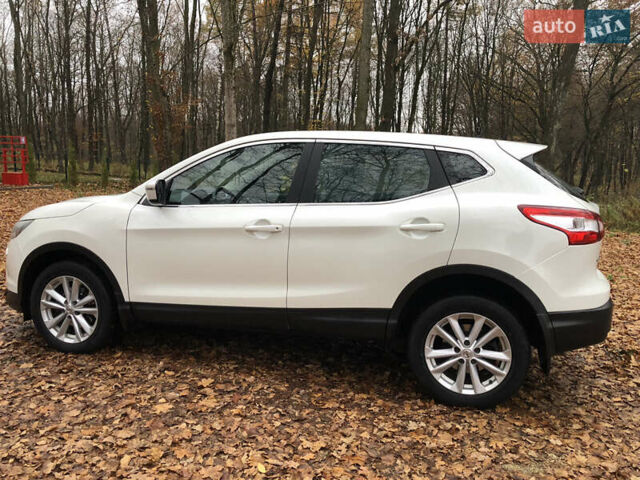 Білий Ніссан Кашкай, об'ємом двигуна 1.2 л та пробігом 138 тис. км за 12400 $, фото 24 на Automoto.ua