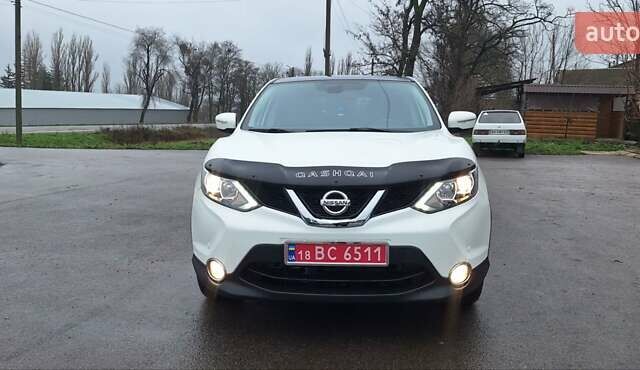 Белый Ниссан Кашкай, объемом двигателя 1.5 л и пробегом 134 тыс. км за 14900 $, фото 115 на Automoto.ua