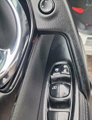 Белый Ниссан Кашкай, объемом двигателя 1.5 л и пробегом 134 тыс. км за 14900 $, фото 68 на Automoto.ua