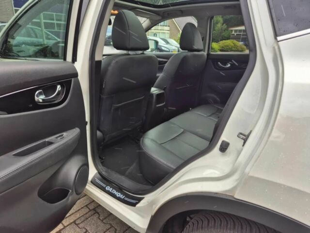 Білий Ніссан Кашкай, об'ємом двигуна 1.6 л та пробігом 77 тис. км за 8100 $, фото 11 на Automoto.ua