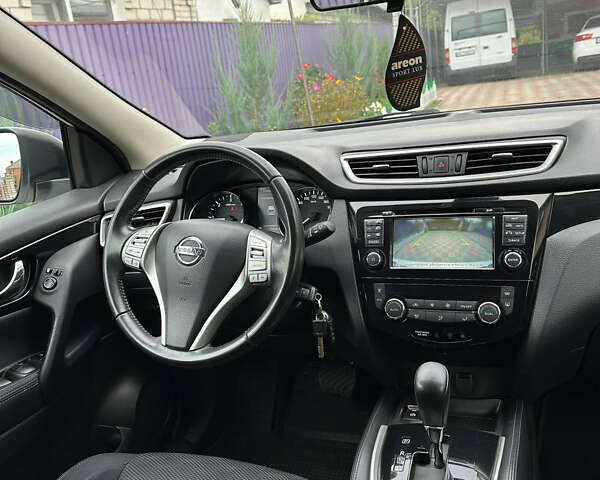 Белый Ниссан Кашкай, объемом двигателя 1.6 л и пробегом 133 тыс. км за 13900 $, фото 8 на Automoto.ua