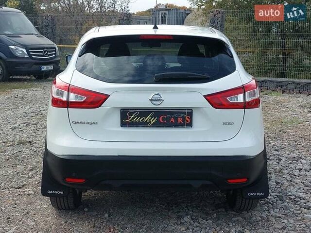 Білий Ніссан Кашкай, об'ємом двигуна 1.6 л та пробігом 143 тис. км за 16000 $, фото 5 на Automoto.ua