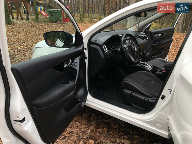 Білий Ніссан Кашкай, об'ємом двигуна 1.2 л та пробігом 138 тис. км за 12400 $, фото 51 на Automoto.ua
