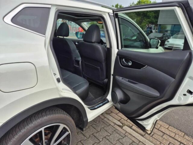 Білий Ніссан Кашкай, об'ємом двигуна 1.6 л та пробігом 77 тис. км за 8100 $, фото 10 на Automoto.ua