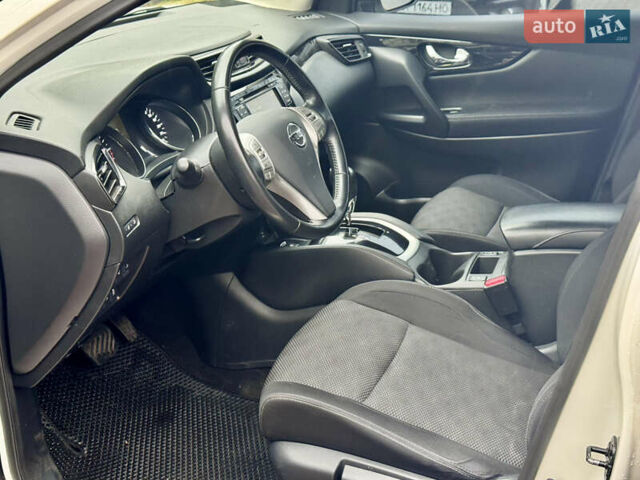 Белый Ниссан Кашкай, объемом двигателя 1.6 л и пробегом 121 тыс. км за 14999 $, фото 11 на Automoto.ua