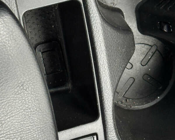 Белый Ниссан Кашкай, объемом двигателя 1.6 л и пробегом 121 тыс. км за 14999 $, фото 17 на Automoto.ua