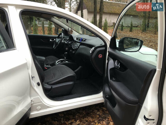 Білий Ніссан Кашкай, об'ємом двигуна 1.2 л та пробігом 138 тис. км за 12400 $, фото 30 на Automoto.ua