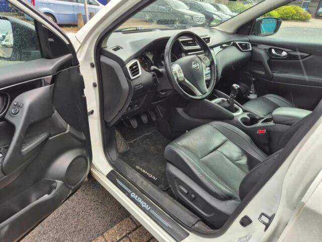 Білий Ніссан Кашкай, об'ємом двигуна 1.6 л та пробігом 77 тис. км за 8100 $, фото 9 на Automoto.ua