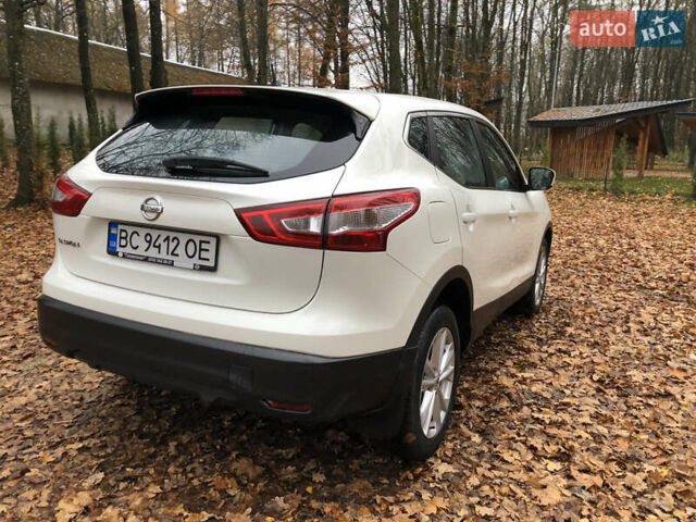 Білий Ніссан Кашкай, об'ємом двигуна 1.2 л та пробігом 138 тис. км за 12400 $, фото 16 на Automoto.ua
