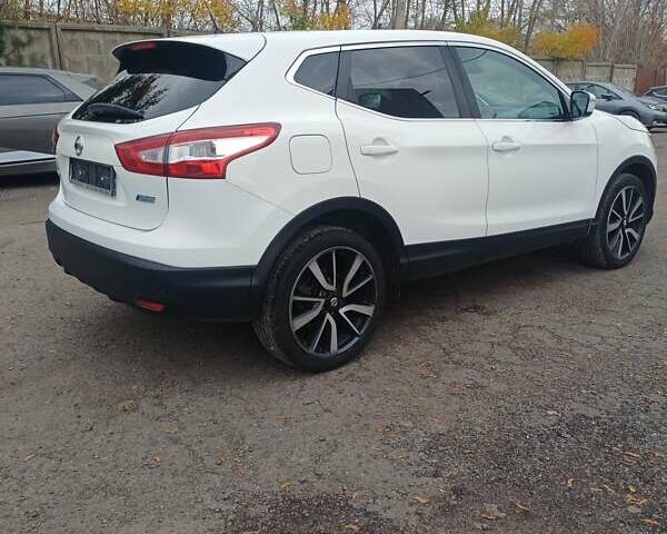 Білий Ніссан Кашкай, об'ємом двигуна 1.5 л та пробігом 159 тис. км за 13900 $, фото 3 на Automoto.ua