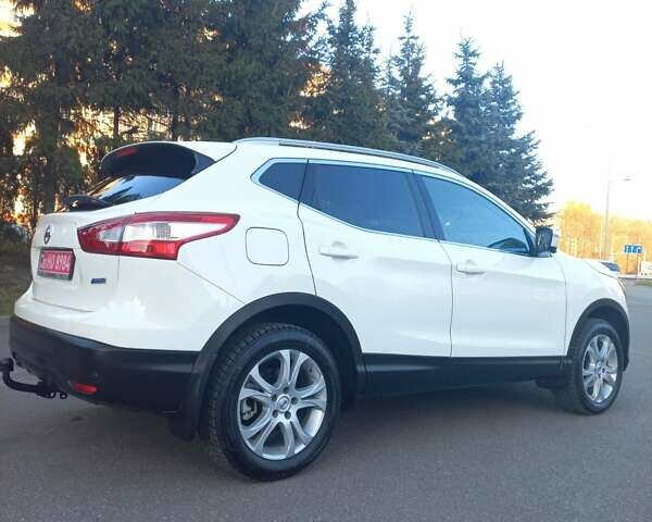 Білий Ніссан Кашкай, об'ємом двигуна 1.5 л та пробігом 229 тис. км за 15800 $, фото 6 на Automoto.ua