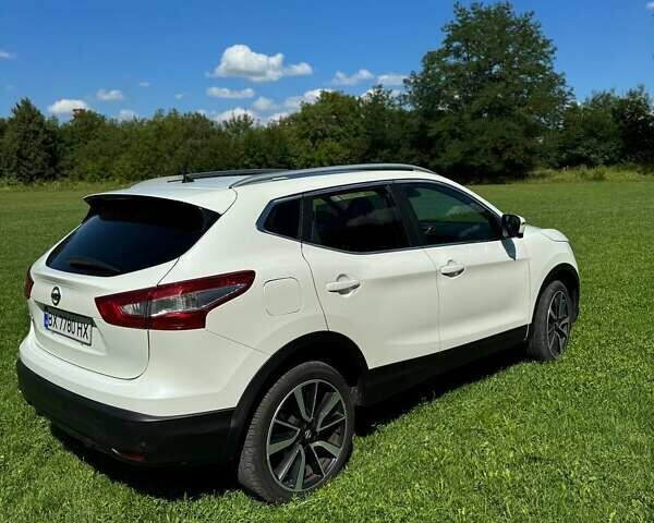 Білий Ніссан Кашкай, об'ємом двигуна 1.6 л та пробігом 197 тис. км за 17000 $, фото 4 на Automoto.ua