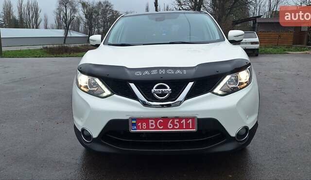 Белый Ниссан Кашкай, объемом двигателя 1.5 л и пробегом 134 тыс. км за 14900 $, фото 33 на Automoto.ua