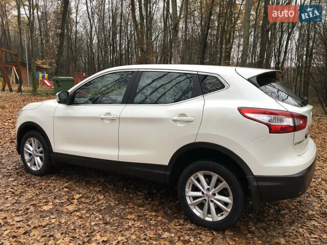 Білий Ніссан Кашкай, об'ємом двигуна 1.2 л та пробігом 138 тис. км за 12400 $, фото 23 на Automoto.ua