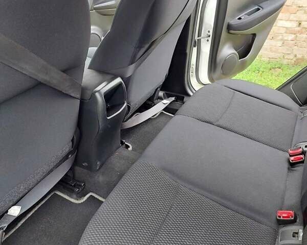 Білий Ніссан Кашкай, об'ємом двигуна 1.2 л та пробігом 164 тис. км за 13900 $, фото 3 на Automoto.ua