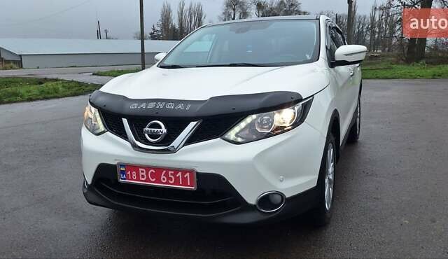 Белый Ниссан Кашкай, объемом двигателя 1.5 л и пробегом 134 тыс. км за 14900 $, фото 32 на Automoto.ua