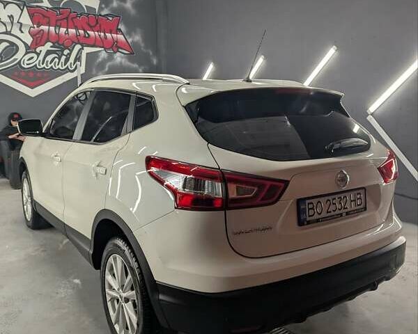 Ніссан Кашкай 2015 у Тернополі на Automoto.ua Білий Ніссан Кашкай, об'ємом двигуна 1.6 л та пробігом 73 тис. км за 16700 $, фото 6 на Automoto.ua
