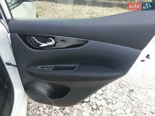 Білий Ніссан Кашкай, об'ємом двигуна 1.6 л та пробігом 143 тис. км за 16000 $, фото 9 на Automoto.ua